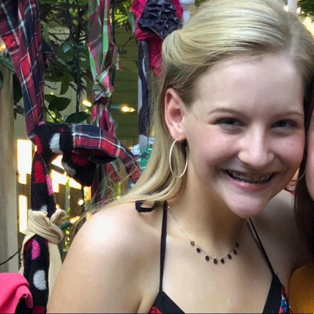 Meet your Posher, Leah cate